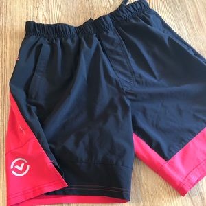 Virus Performance shorts